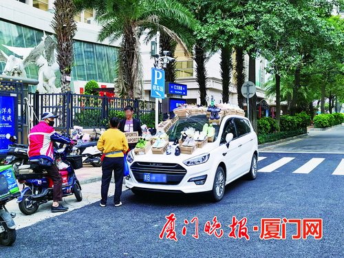 在实体店买鞋穿一个月脱胶怎么办,买鞋30天内开胶