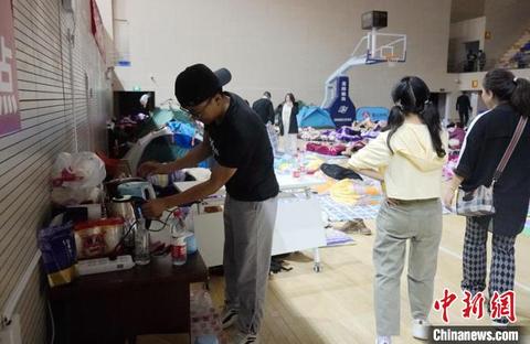 鍥涘窛鎴愰兘鏆栧績鏈嶅姟,涓瑰反閫佷翰