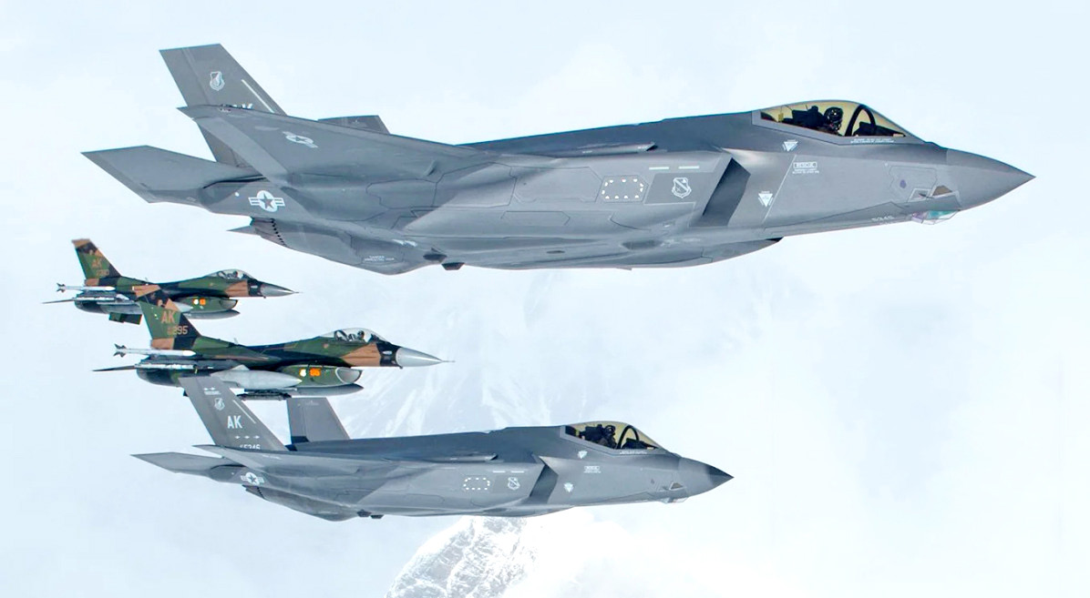 美国空军假想敌中队五代机,美军新型战机列装