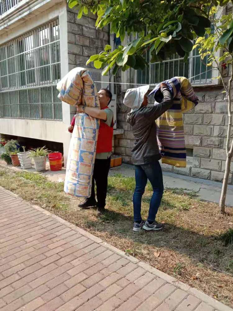 社区环境大整治提升街巷颜值,星火巷社区环境卫生综合整治