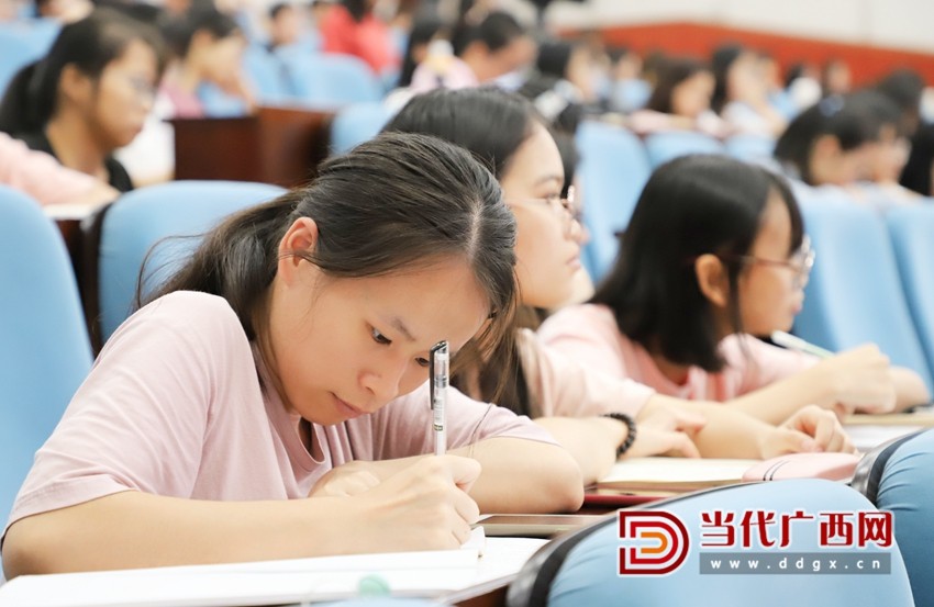 李西闽中国作家,李西闽代表小说