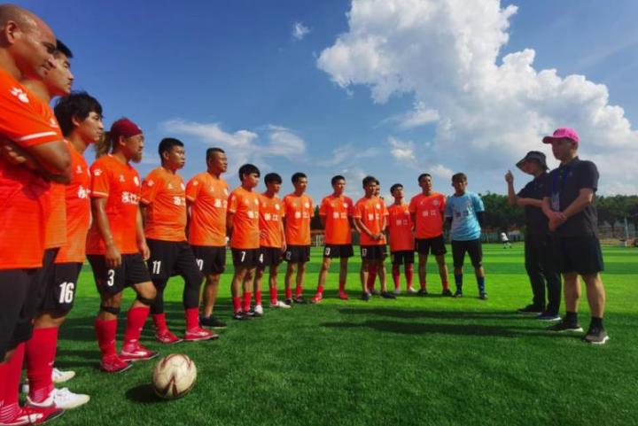 温州聋人足球,温州聋人篮球队排名第一