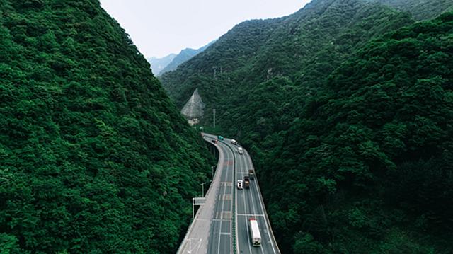 高速交警辅警的一天,高速交警上班的一天