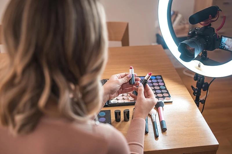 直播间可以说全网最低价吗,直播间告别的礼物