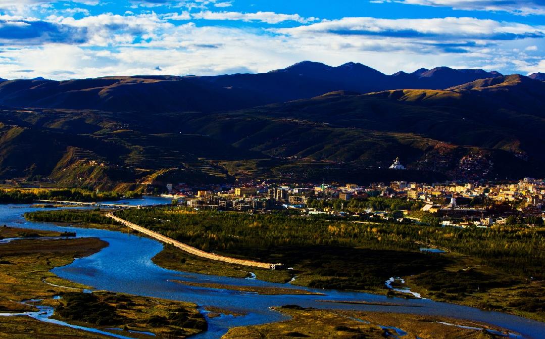 川藏旅行带你看甘孜 (甘孜一网打尽川藏最精华的旅行地)