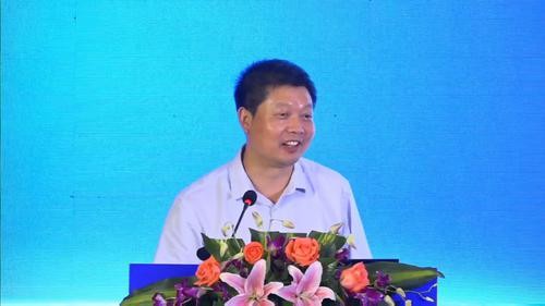 以高质量服务助推高质量发展,以高质量履职助推高质量发展