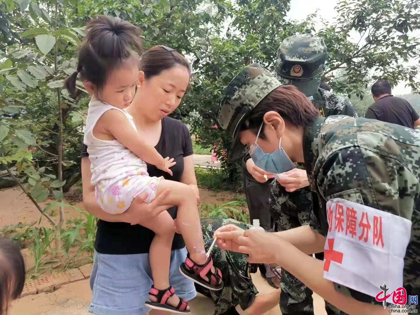 驰援河南抗疫医务人员救护车队,医院抗疫队伍支援疫区
