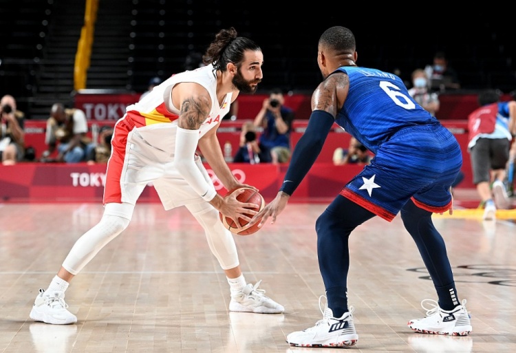 美国淘汰西班牙!阿杜救主,内线被虐,阿德巴约+利拉德+替补毒瘤