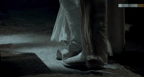 黄日华版是天，胡军版是地，新版《天龙八部》是毁天灭地