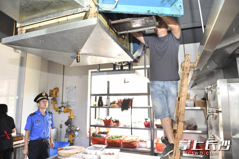 城市管理油烟污染专项治理,长沙餐饮油烟整治手法