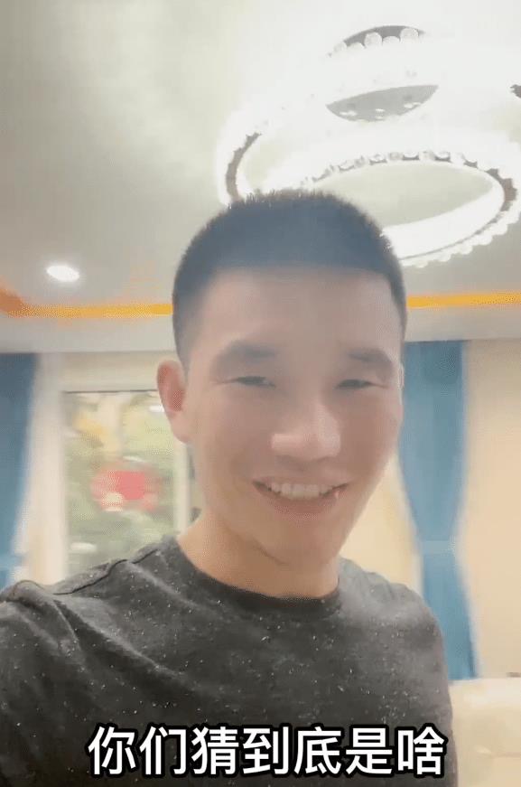 嘎子哥的全身照,嘎子哥豪宅内景