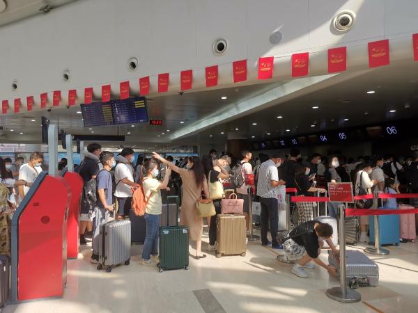 海航春节假期运送旅客87万人次,2019年海南航空旅客