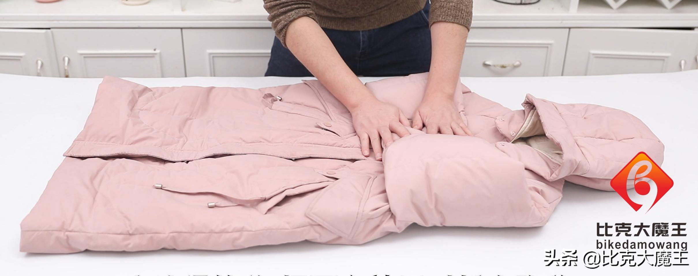 厚衣服怎么叠比较省空间,怎么叠厚衣服省空间行李箱