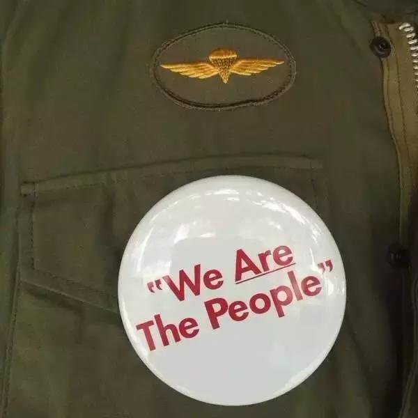 今天余文乐老师要为你们上一堂军装搭配课，答应我要好好学习哟！