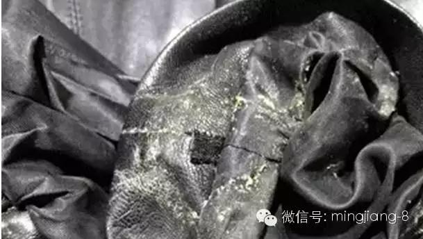 皮衣换季收藏前应该怎样护理,冬季皮衣不穿了怎么装起来