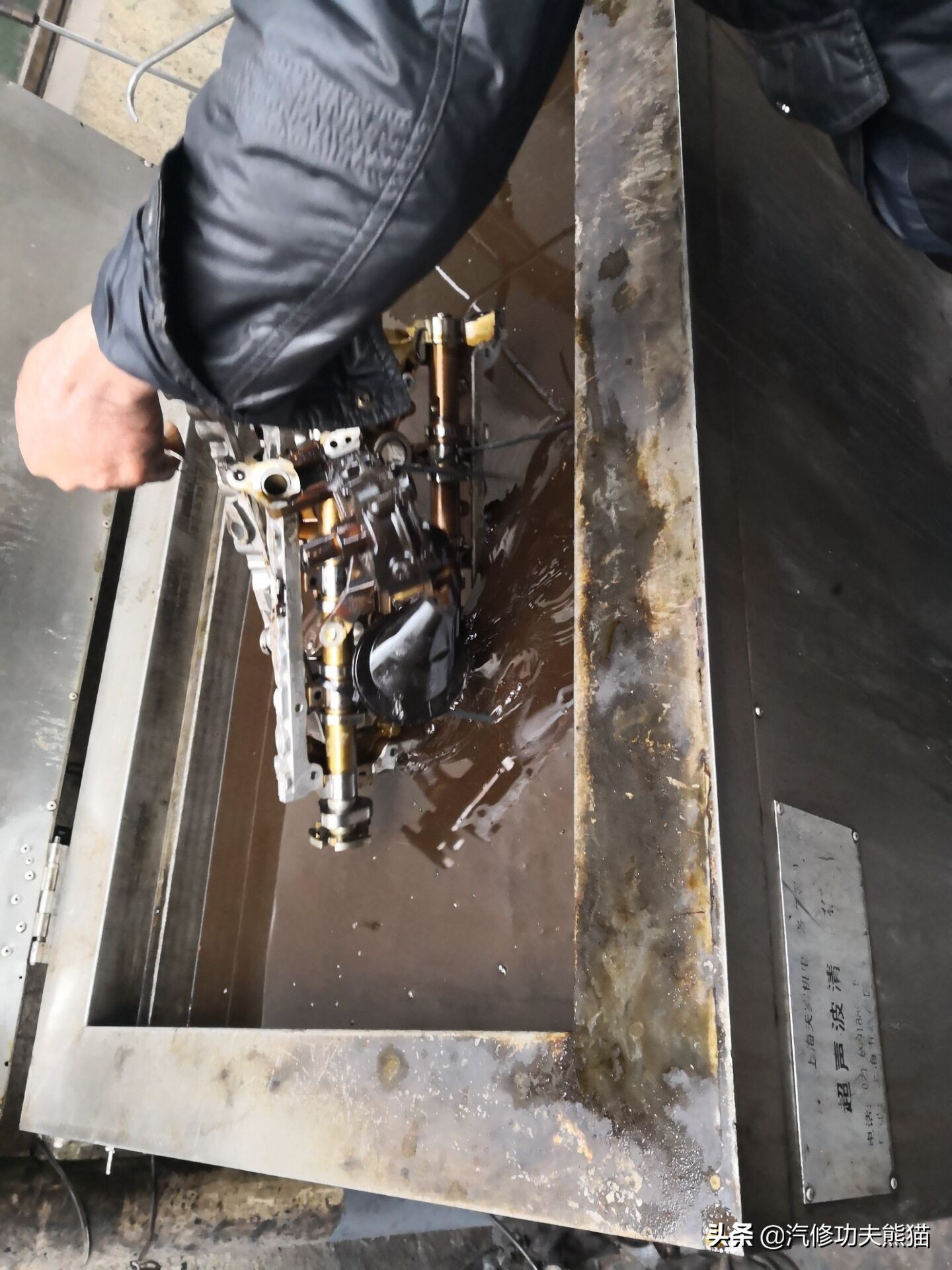 2020款保时捷卡宴s烧机油吗,保时捷卡宴免拆治理烧机油靠谱吗