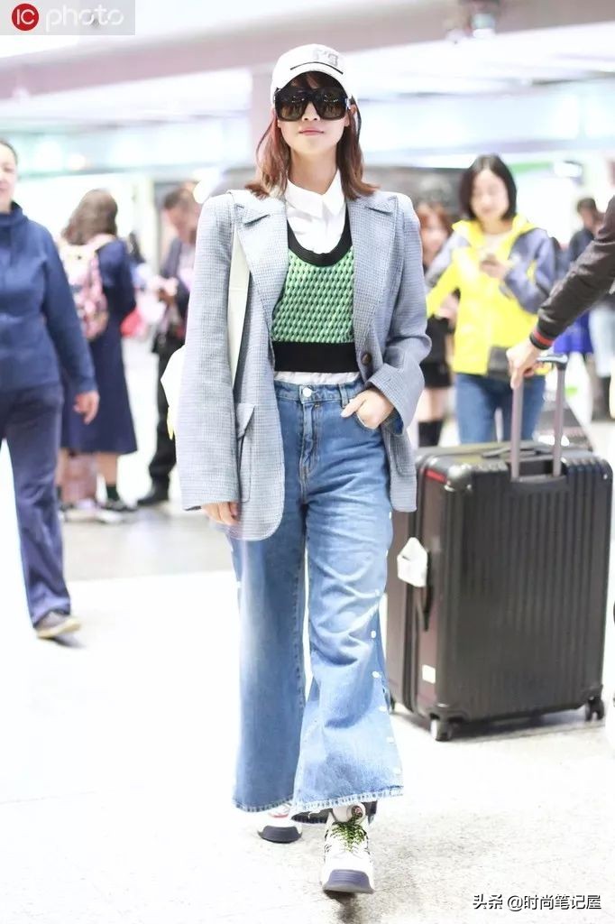 爆款撞色慵懒风毛衣穿搭,毛衣衬衫外套长款慵懒风穿搭