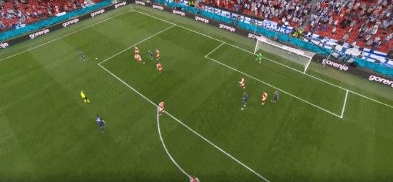 欧洲杯丹麦球员埃里克森晕倒,2020欧洲杯芬兰vs丹麦埃里克森骤停