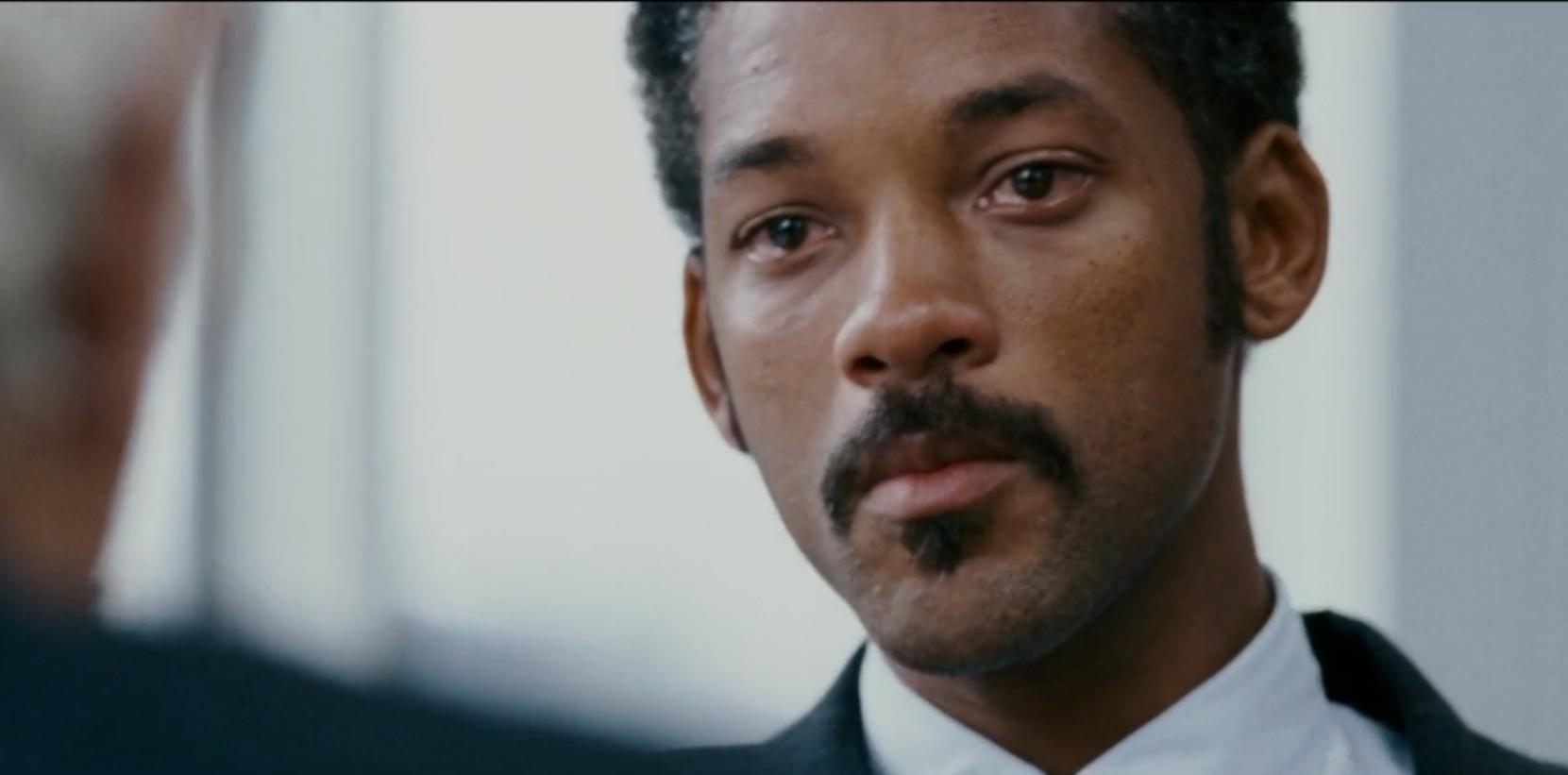 成功拿到80万年薪，你以为是幸福敲开他的门？他的头都撞破了！