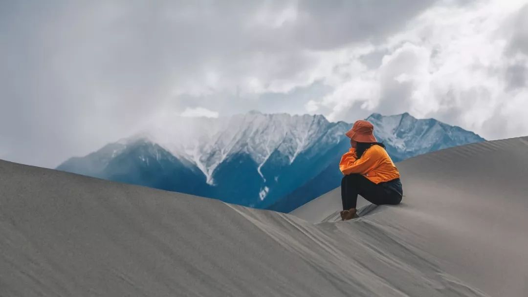 魔幻城市旅游景观,魔幻山城旅游感受