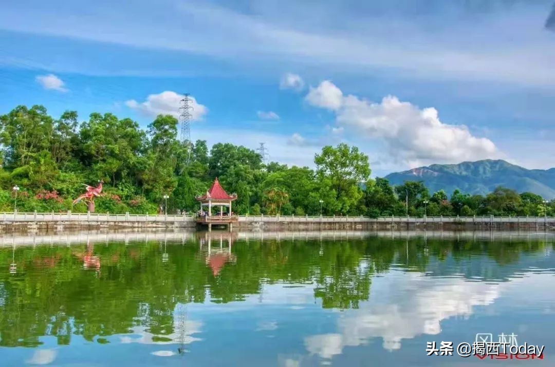 忆往昔峥嵘岁月看今朝城市新貌,忆往昔峥嵘岁月稠看今朝民富国强