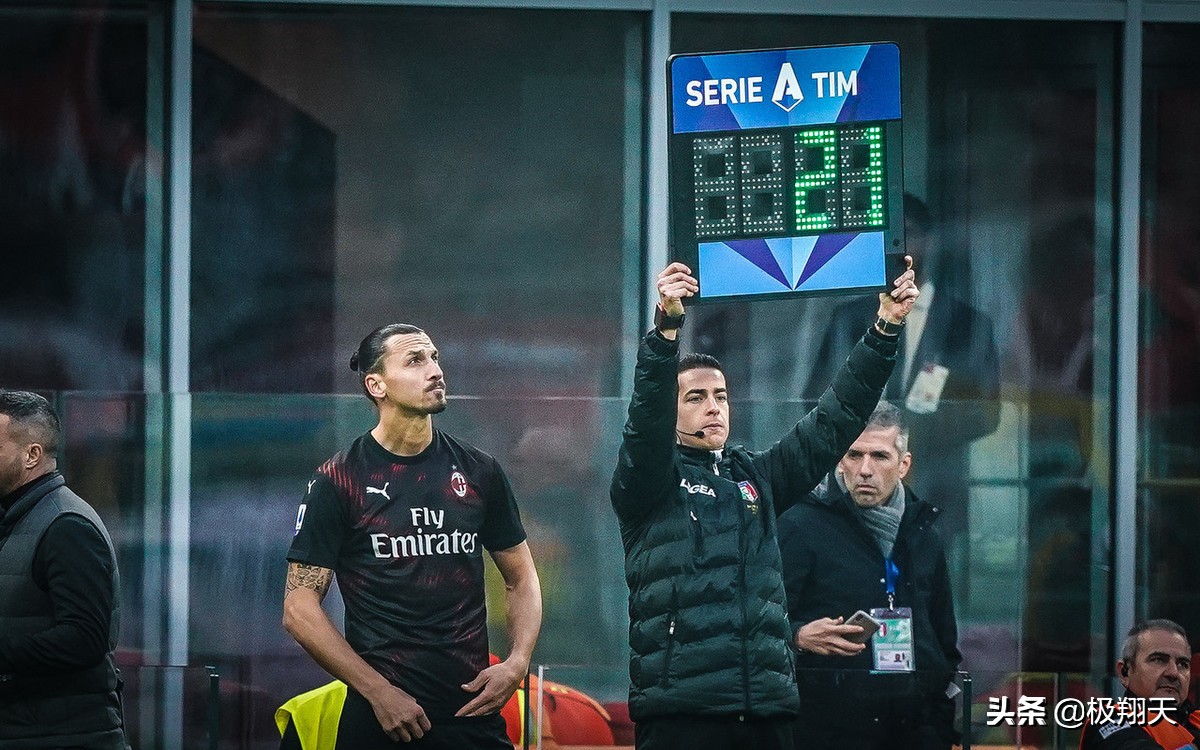 无人防守踢门柱,伊布二次回米兰表现