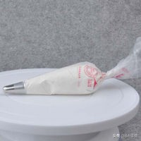 轻松玩烘焙想吃红遍四海八荒的肉松小贝可是又不想排队，自己做