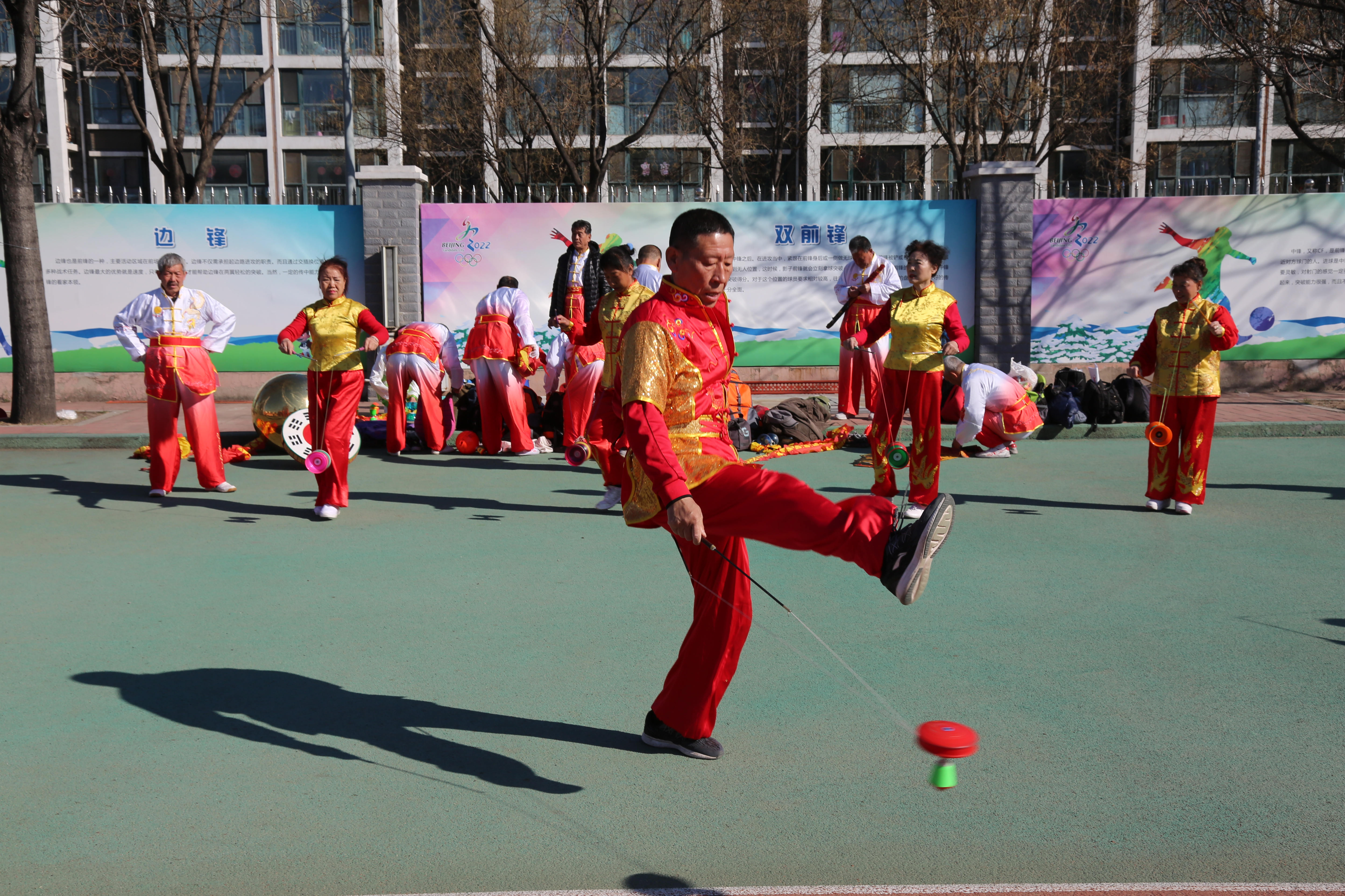 顺义区举办京津冀户外运动嘉年华顺义区空竹交流展示赛