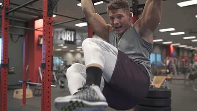 新手腹肌马甲线,抖音上如何快速练出腹肌马甲线