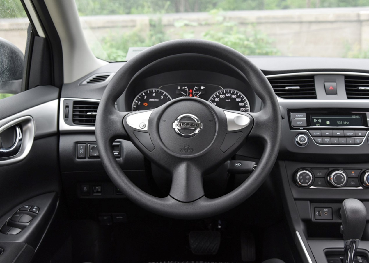 全新轩逸巅峰之作上市,全新经典轩逸上市售价9万起