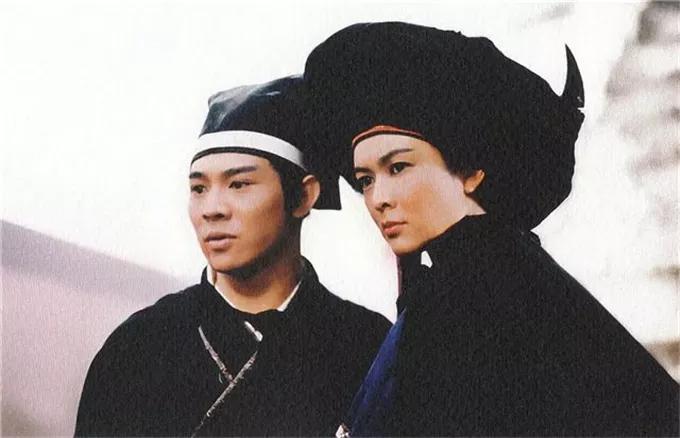 李连杰的醉拳与成龙醉拳谁是正宗,螳螂拳李连杰vs成龙醉拳大电影