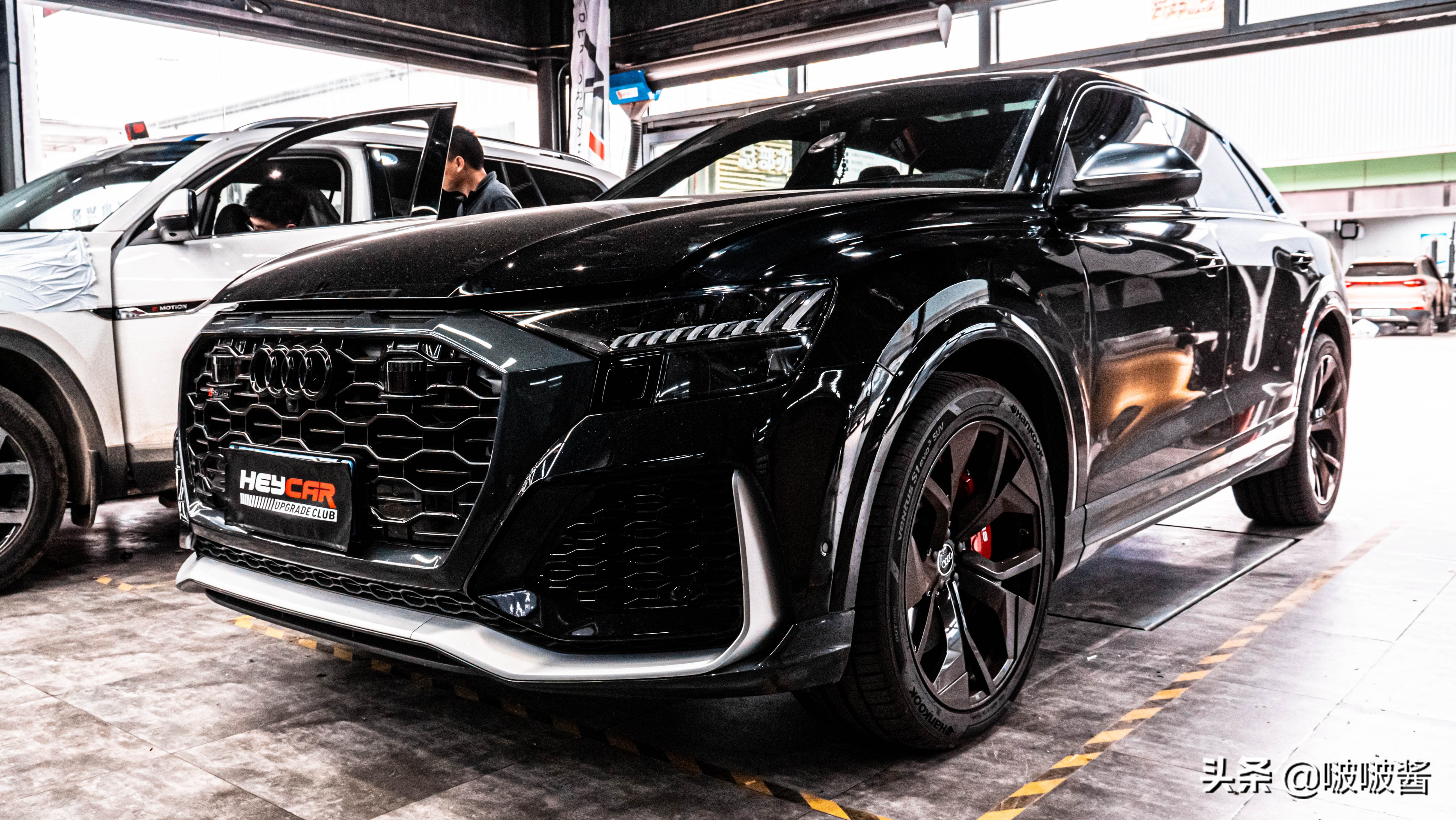 奥迪rsq8改装合法吗,奥迪rsq8改装贴绿膜