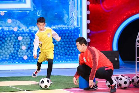 足球新招式训练,足球踢法创新