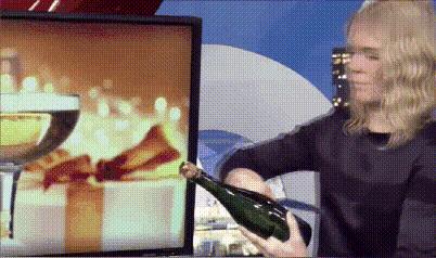 盘点主持人翻车尴尬场面,中央电视台主持人翻车集锦