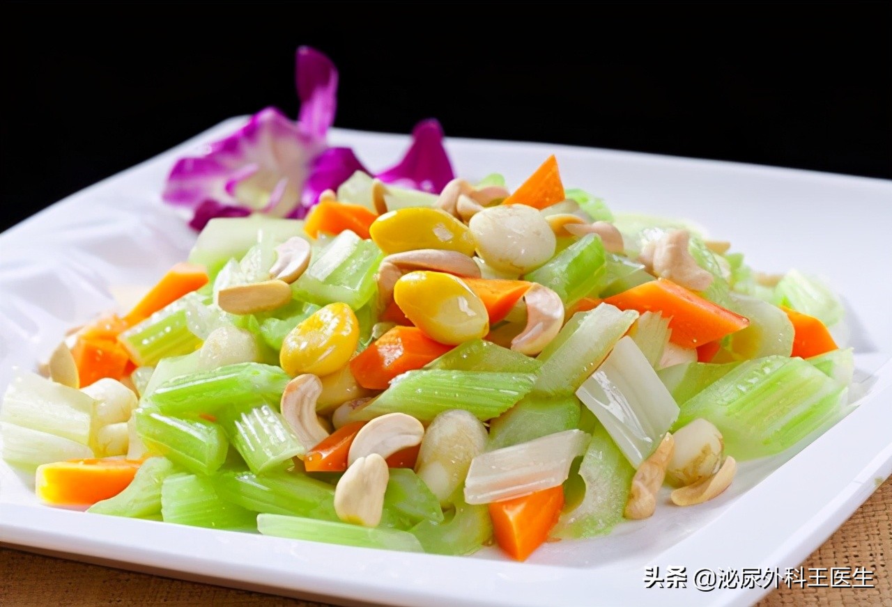 男子每天大便两三次结果是肠癌,大便带血的肠癌怎么判断早期晚期