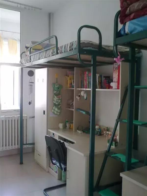 很多大学都没空调,全国没有空调的大学