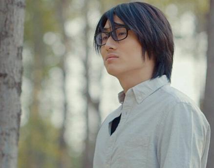 《万万》系列播出八年，配角凭借《扬名立万》一鸣惊人，主角沉寂