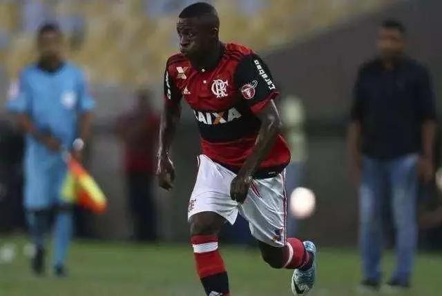 足坛十大神锋姆巴佩,欧洲最佳球员姆巴佩