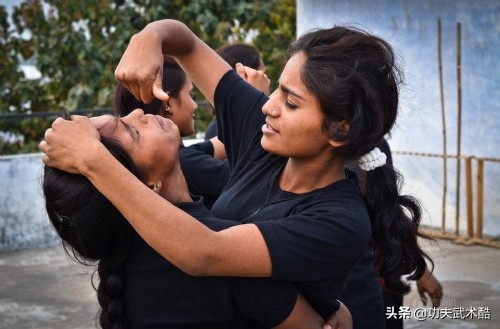 男子防身术防女人,女子防身的四种招式
