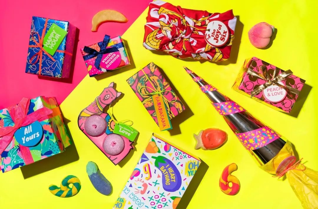 比起花和巧克力，女生更想在朋友圈秀晒炫这些情人节美妆礼盒