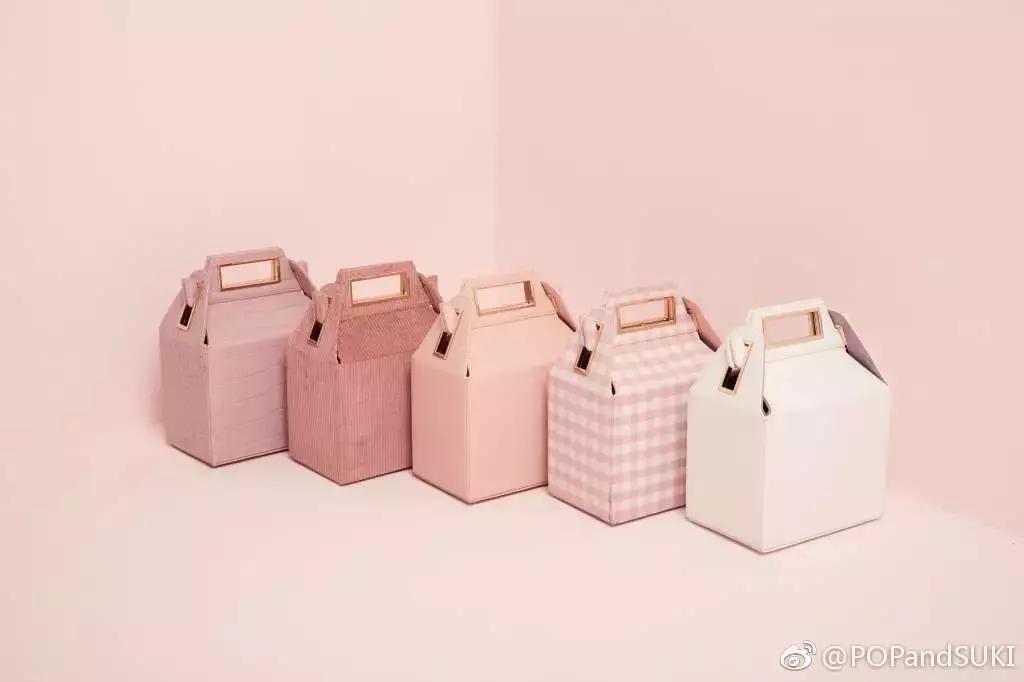 1000左右的包包品牌推荐,1000块钱能买什么大牌的包