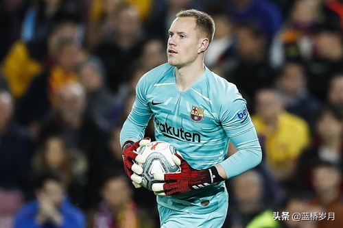 巴蒂球员,世界足坛十大前锋巴蒂