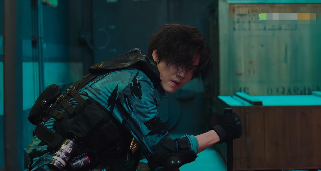 穿越火线鹿晗演技炸裂的视频,鹿晗穿越火线网剧评分