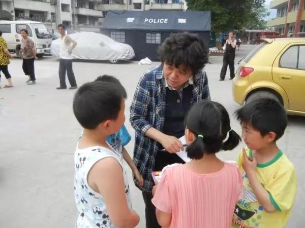 记者节是一个不放假的节日,不放假的记者节