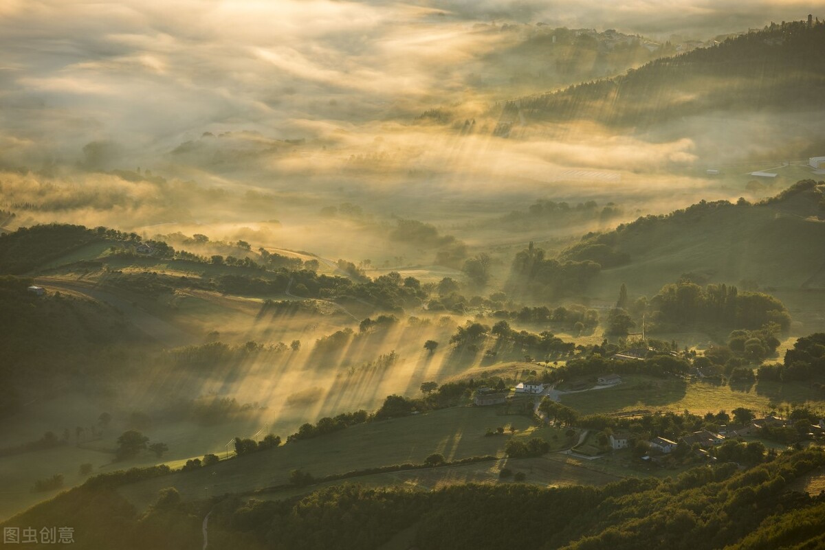 打篮球和踢足球哪个能长高,打篮球还是踢足球更累