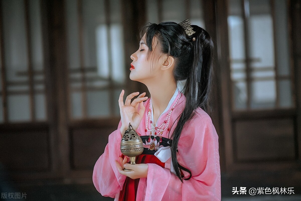 奶奶的故事全集在线听,奶奶的故事电视剧全集