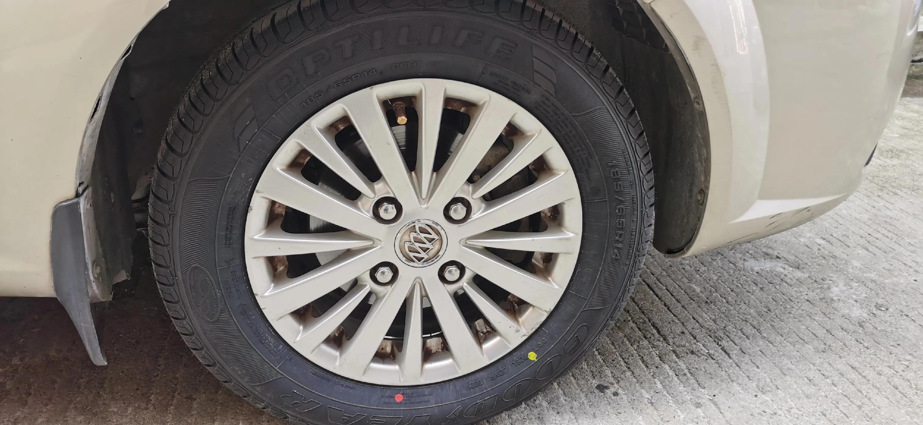 京东买轮胎到店安装把车弄坏,京东轮胎安装门店要安装费吗