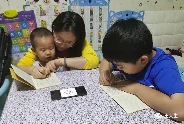 高楼万丈平地起素质教育,高楼万丈平地起打拼就要靠自己