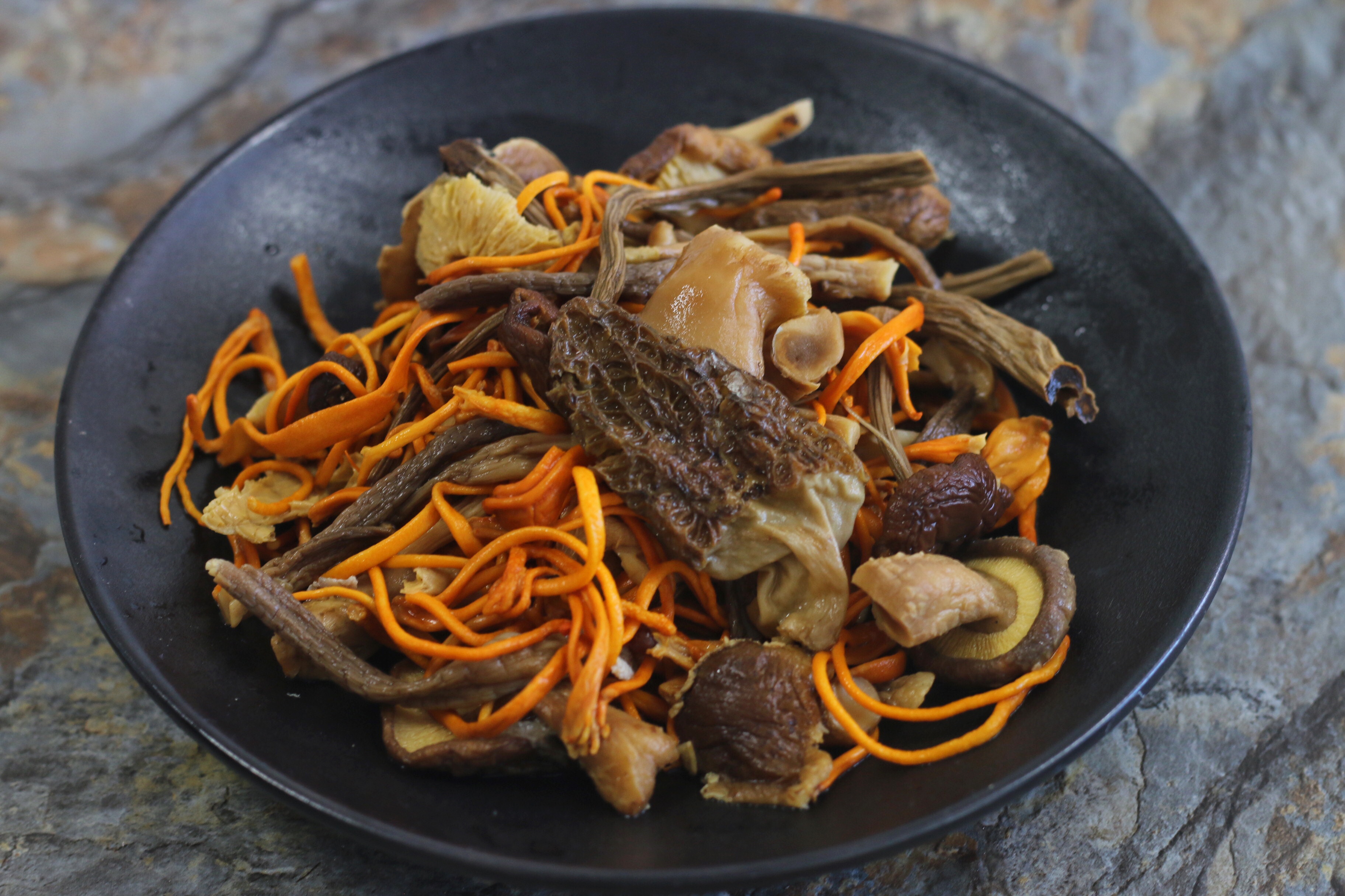 老火靓汤嘌呤高吗能喝吗,老火靓汤怎么减少嘌呤