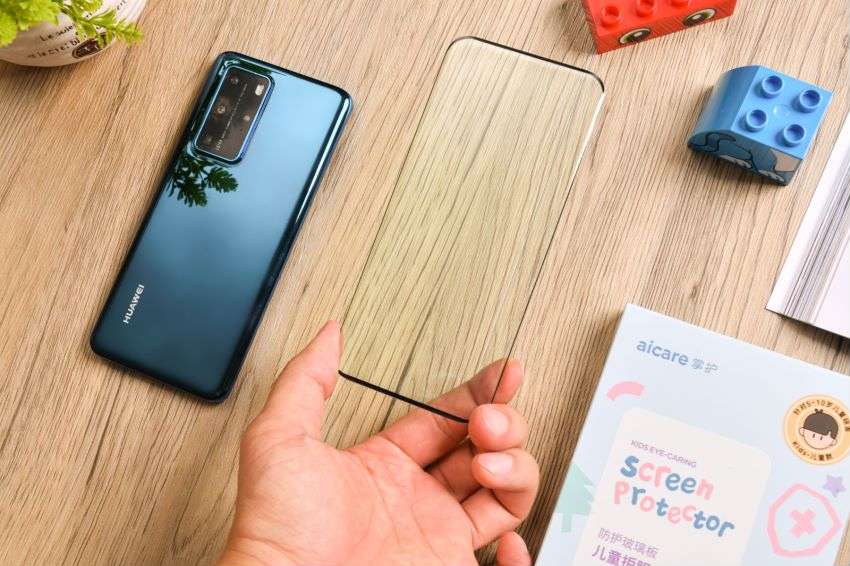 真香警告可靠吗,蓝光钢化膜是智商税吗